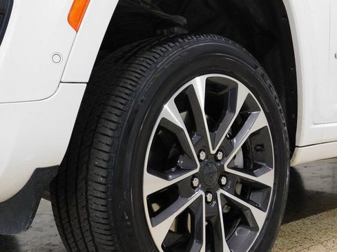 Used 2022 Jeep Grand Cherokee L Overland w/ Luxury Tech Group IV image 22