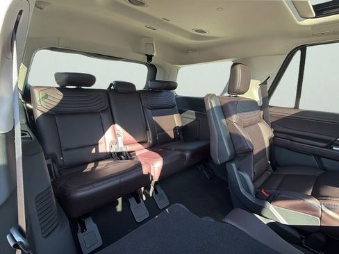 New 2026 Ford Expedition Platinum w/ Platinum Ultimate Package AWD/4WD image 14