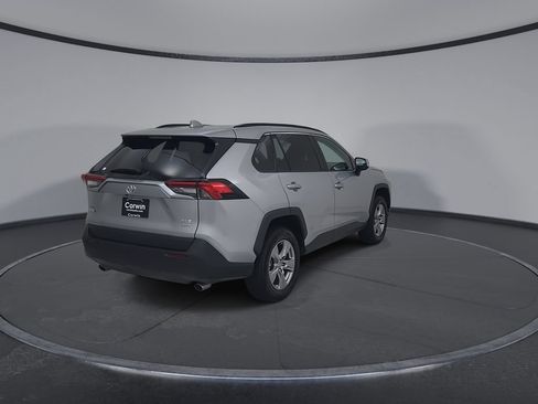 Used 2025 Toyota RAV4 XLE AWD/4WD image 16