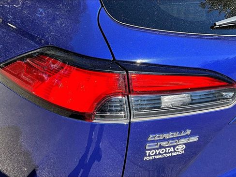 Used 2024 Toyota Corolla Cross XLE image 20