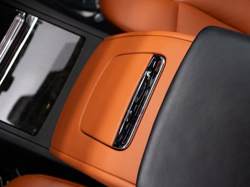 Certified 2018 Rolls-Royce Phantom Sedan image 37