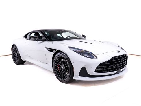 Used 2025 Aston Martin DB12 Coupe RWD image 7