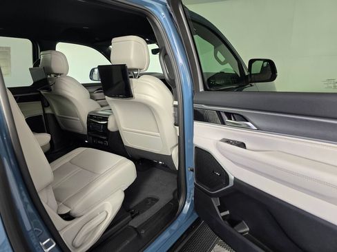New 2026 Jeep Grand Wagoneer L Limited w/ Rear Seat Video Group I AWD/4WD image 35