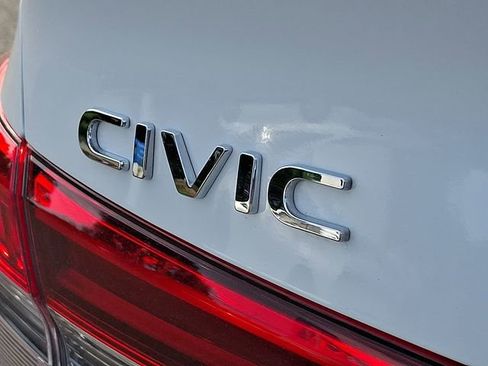 Used 2023 Honda Civic EX image 30
