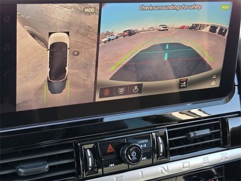 New 2026 Nissan Pathfinder SL image 14