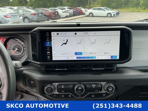 Used 2024 Jeep Wrangler Unlimited Sport AWD/4WD image 16