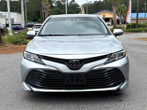 Used 2020 Toyota Camry LE FWD image 2