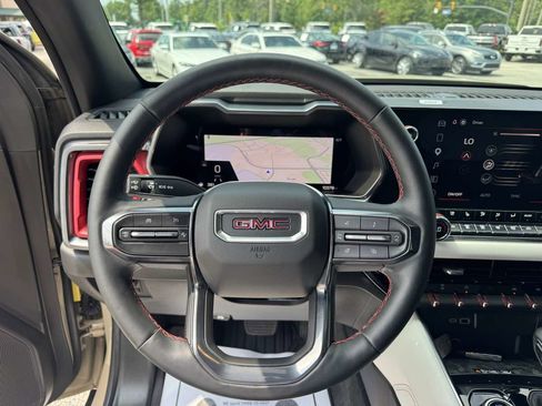 Used 2023 GMC Canyon AT4X AWD/4WD image 20