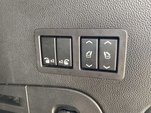 Used 2020 Chevrolet Tahoe Premier w/ Premier Plus Edition image 12