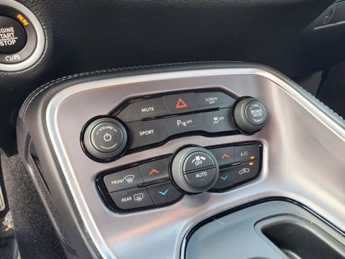 Used 2022 Dodge Challenger GT image 23