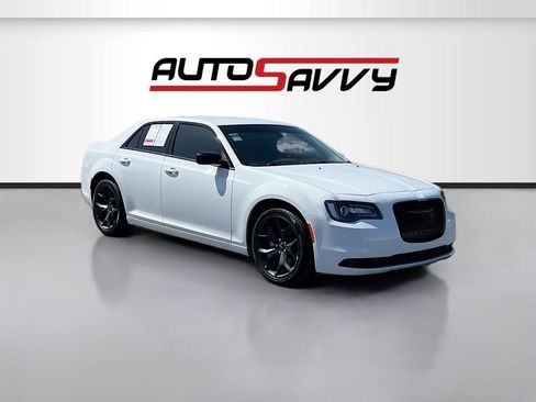 Used 2022 Chrysler 300 Touring w/ Sport Appearance Package RWD image 1