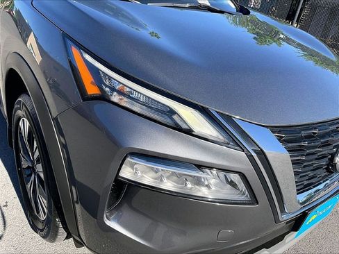 Used 2023 Nissan Rogue SV AWD/4WD image 32