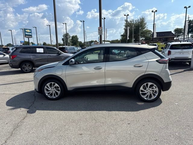 Used 2023 Chevrolet Bolt EUV LT w/ Comfort Package FWD image 30