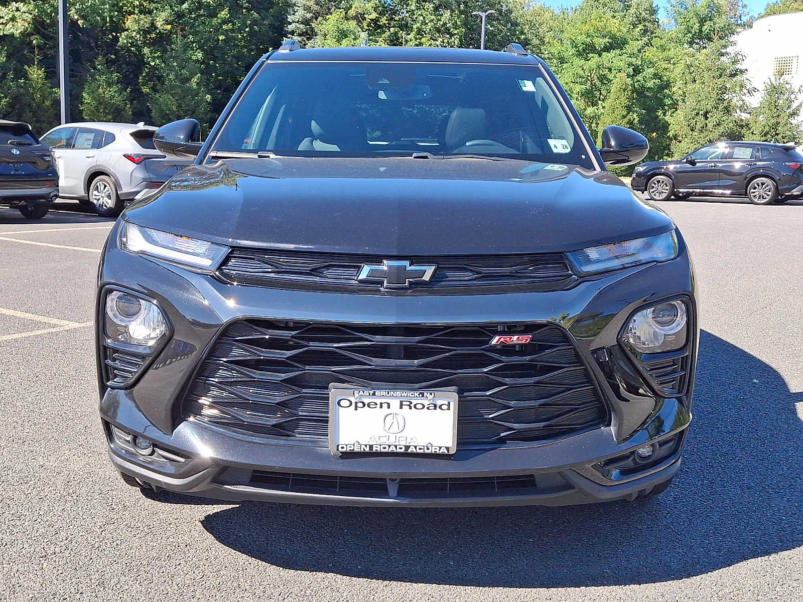 Used 2023 Chevrolet TrailBlazer RS w/ Sun and Liftgate Package FWD image 2