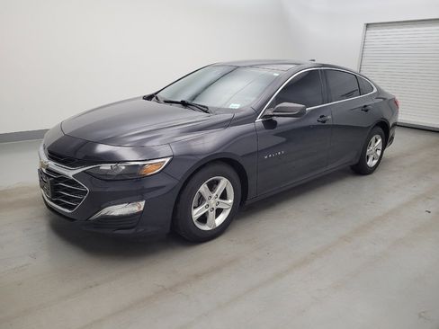 Used 2023 Chevrolet Malibu LS FWD image 2