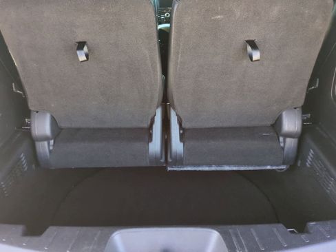 Used 2017 Ford Explorer Platinum image 37