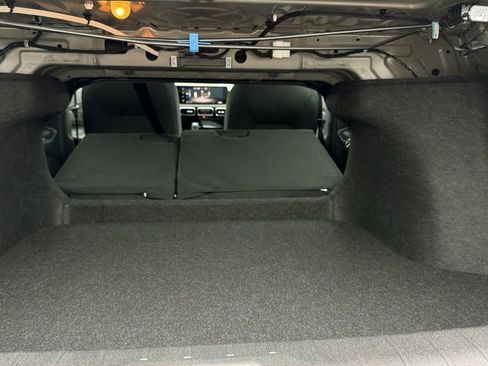 New 2026 Nissan Sentra SR w/ Floor Mat Package FWD image 17