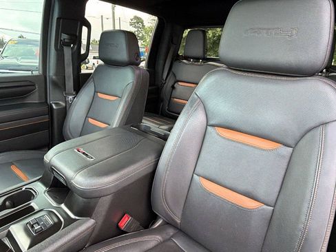 Used 2024 GMC Sierra 2500 AT4 w/ AT4 Premium Plus Package AWD/4WD image 5