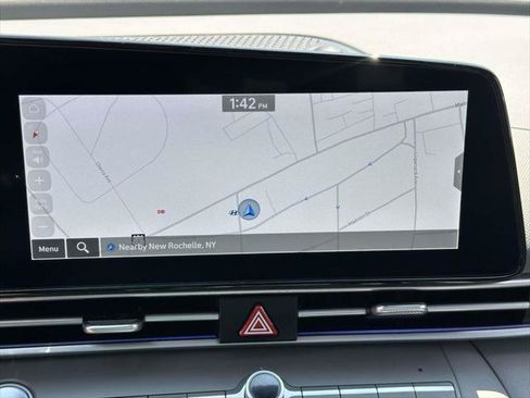 Used 2025 Hyundai Elantra SEL FWD image 20