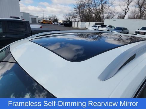 Used 2021 Volkswagen Atlas SEL Premium image 13