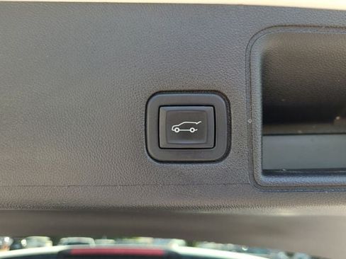 Used 2022 GMC Terrain AT4 w/ Infotainment Package II AWD/4WD image 16