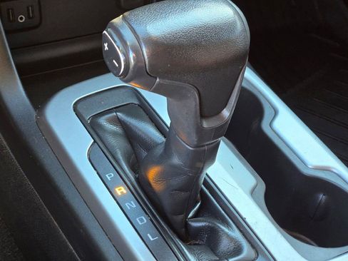 Used 2021 Chevrolet Colorado LT w/ LT Convenience Package image 27