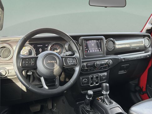 Used 2020 Jeep Wrangler Unlimited Sport image 33