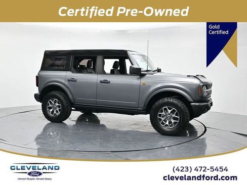Certified 2023 Ford Bronco Badlands image 3