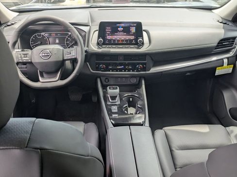 New 2026 Nissan Rogue SV FWD image 13