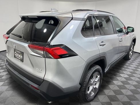 Used 2023 Toyota RAV4 XLE AWD/4WD image 7