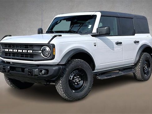 New 2026 Ford Bronco Big Bend w/ Black Diamond Package image 1
