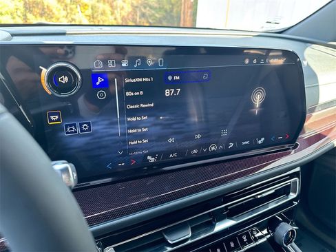 New 2026 Chevrolet Traverse Z71 image 26