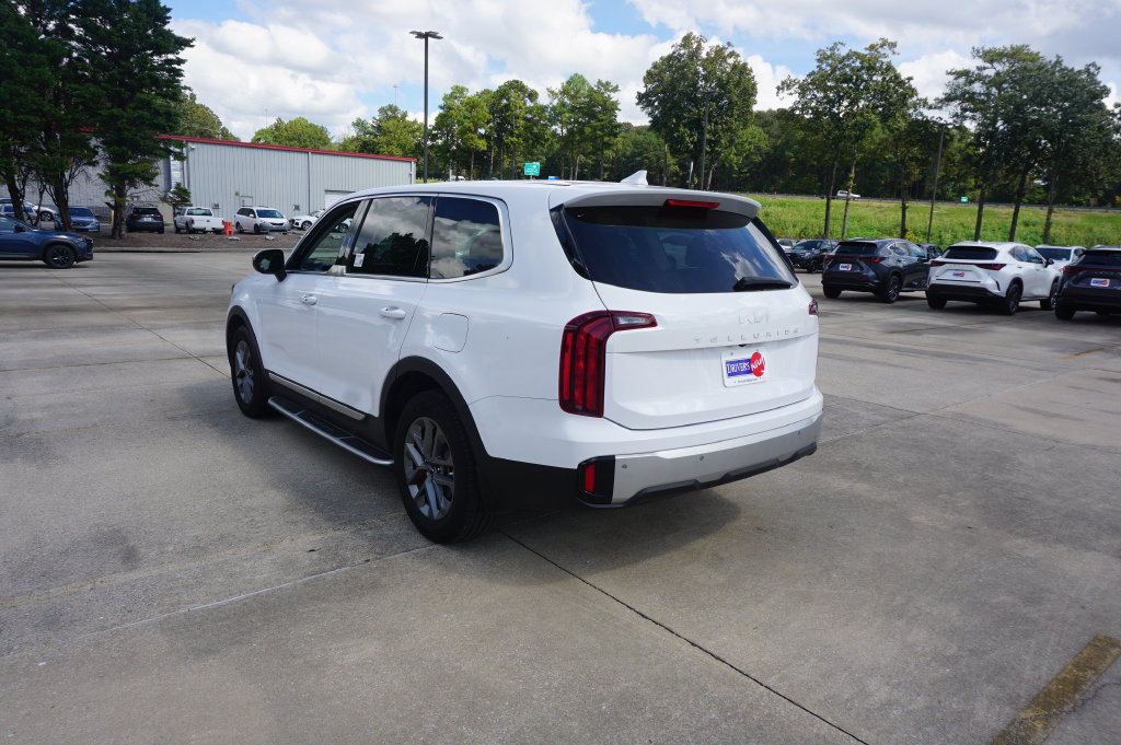 Used 2024 Kia Telluride LX FWD image 24
