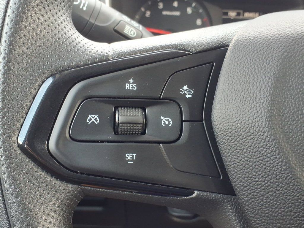Used 2023 Chevrolet TrailBlazer LS FWD image 22