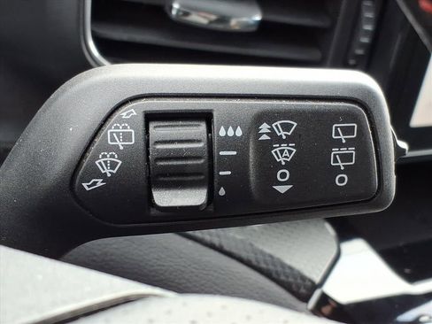 Certified 2023 Ford Explorer ST-Line w/ Class IV Trailer Tow Package image 28