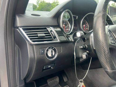 Used 2018 Mercedes-Benz GLS 450 4MATIC image 16