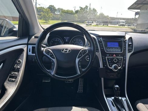 Used 2013 Hyundai Elantra GT w/ Touch & Go Pkg image 21