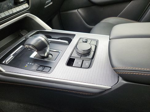 Used 2024 MAZDA CX-90 3.3 Turbo w/ Preferred Plus image 20