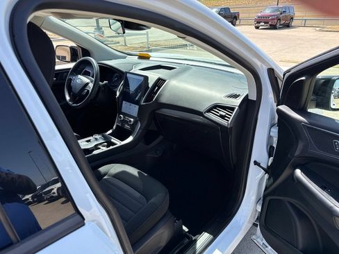 Used 2022 Ford Edge SE w/ Black Appearance Package AWD/4WD image 15