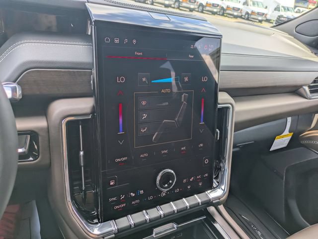 New 2026 GMC Yukon XL Denali Ultimate w/ LPO, Floor Liner Package AWD/4WD image 22