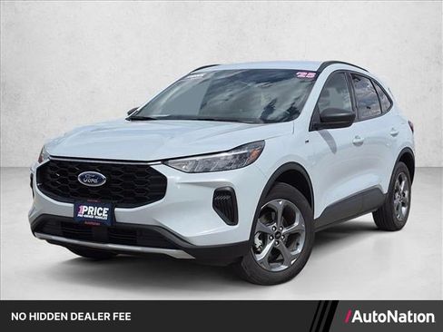 Used 2025 Ford Escape ST-Line AWD/4WD image 1