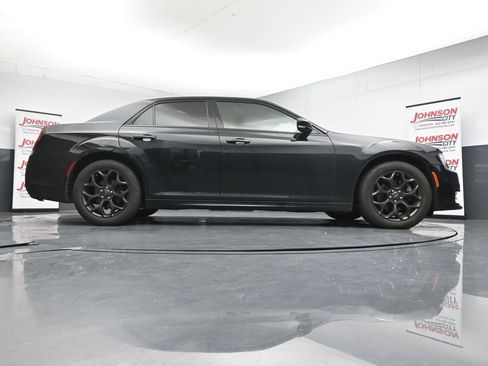Used 2022 Chrysler 300 Touring L w/ Comfort Group AWD/4WD image 24