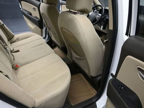 Used 2009 Hyundai Elantra GLS image 51