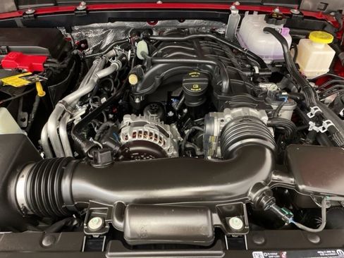 New 2025 Jeep Gladiator Rubicon w/ Safety Group image 18