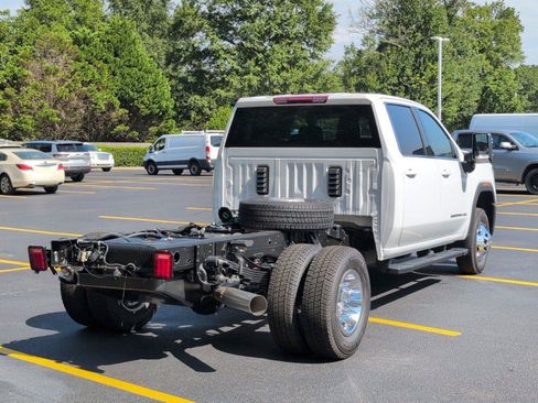 New 2026 GMC Sierra 3500 SLE w/ SLE Convenience Package AWD/4WD image 5