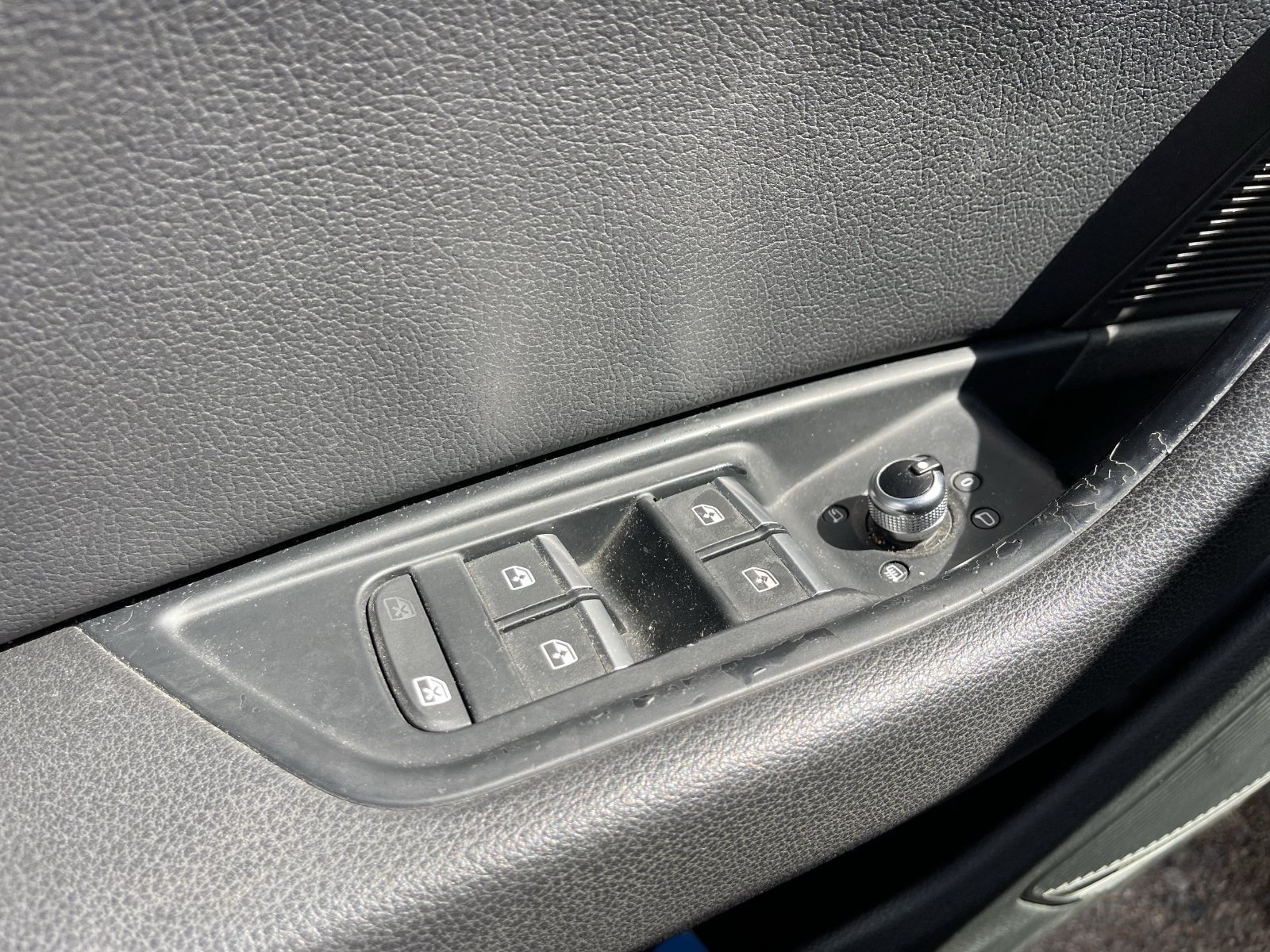 Used 2018 Audi A4 2.0T Premium Plus w/ Premium Plus Package AWD/4WD image 11