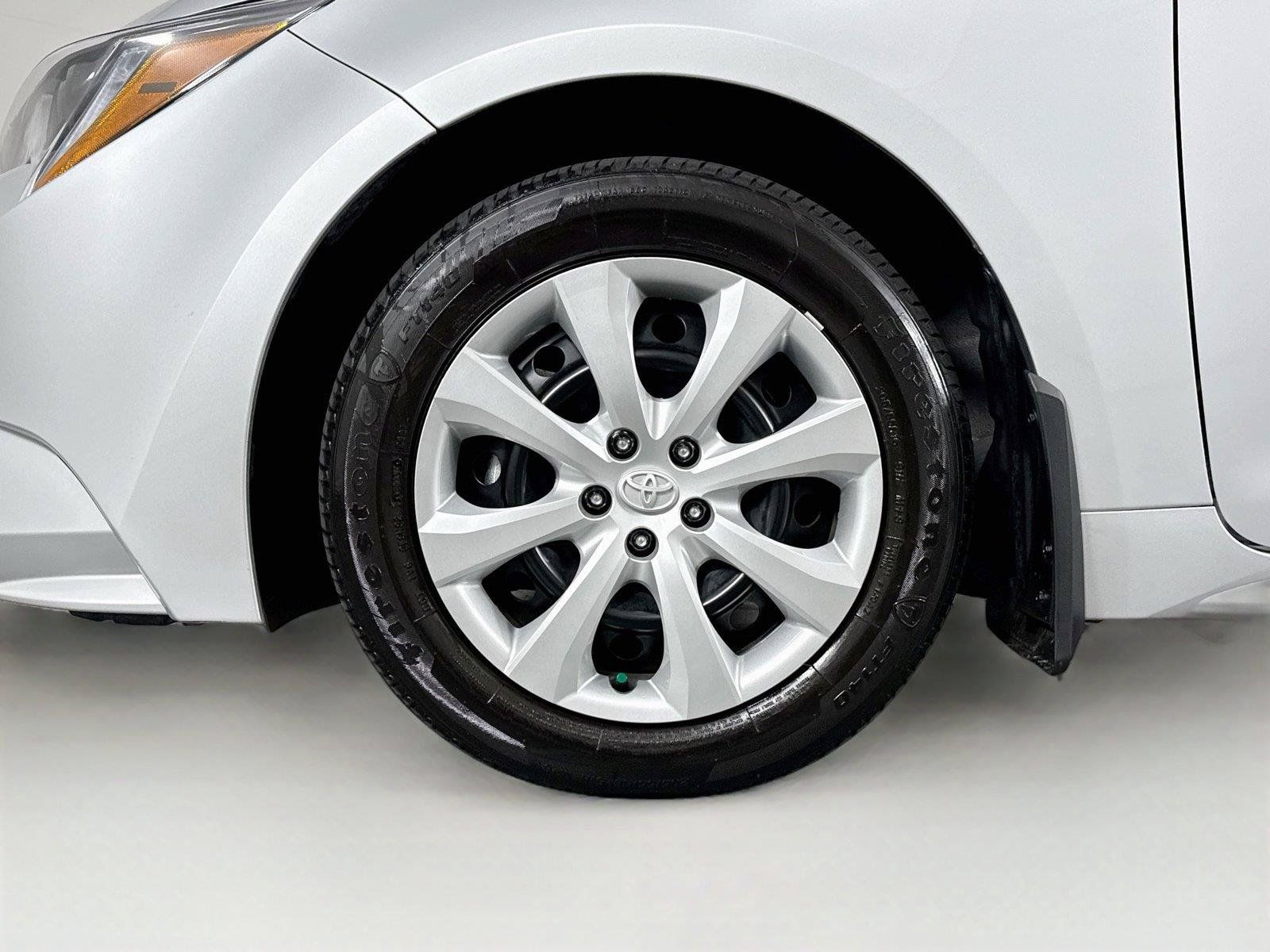 Used 2026 Toyota Corolla LE FWD image 44