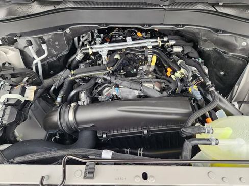 New 2026 Ford Explorer Active RWD image 31