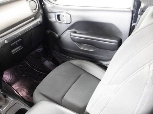 Used 2021 Jeep Wrangler Unlimited Sport image 34