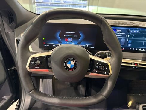 Used 2026 BMW iX xDrive60 w/ Premium Package image 26